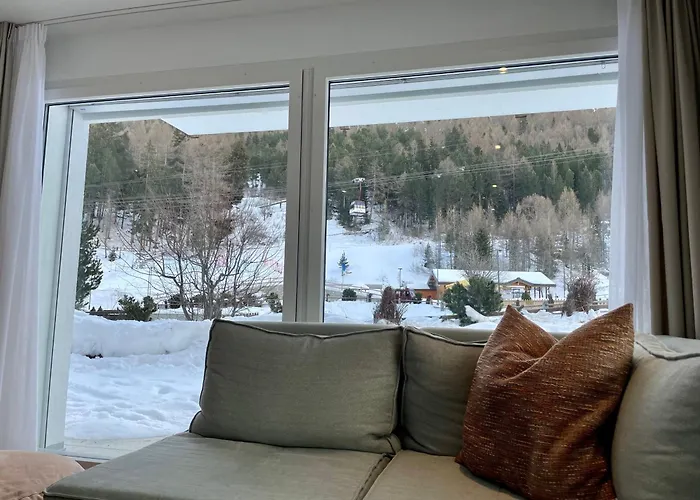 Romaine 公寓 萨斯费